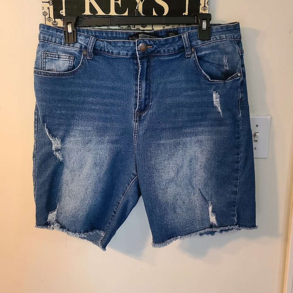 Sz 20 City Chic High Rise Shorts